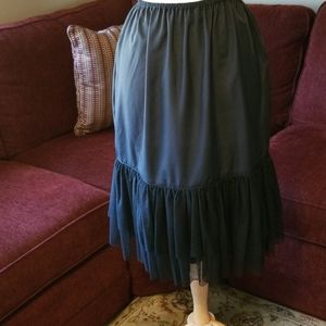 Skirt extender